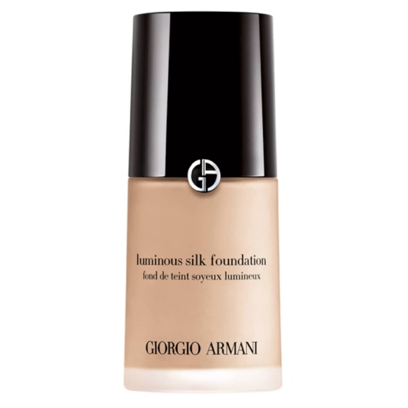 Giorgio Armani Other - Giorgio Armani Luminous Silk Foundation 4.5